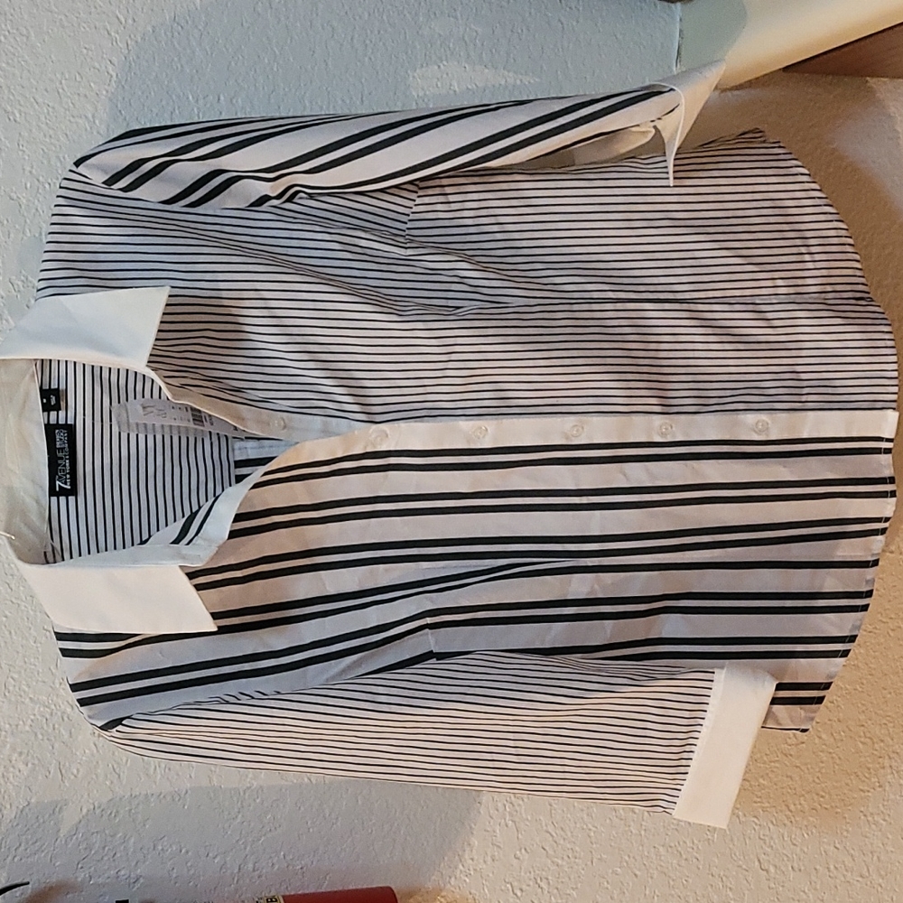 Stripped button up